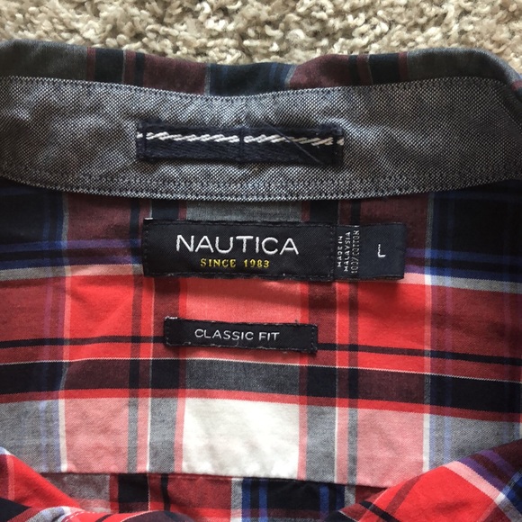 *SOLD* Men’s Nautica Plaid Shirt - Picture 3 of 4